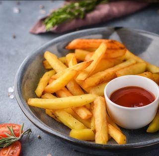 Картопля фрі (110/30г)