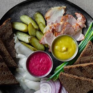 Справжнє сало з гірчицею та хроном