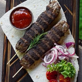 ЛЮЛЯ-КЕБАБ З ЯЛОВИЧИНИ