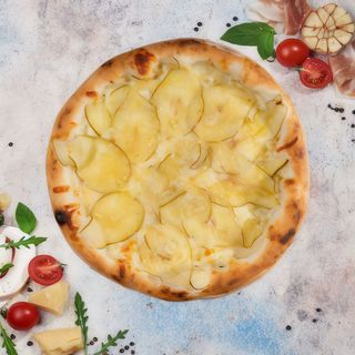 Піца Формаджіо з грушею (M)