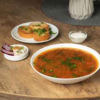 Борщ з м'ясом По-домашньому (400г)