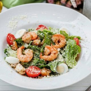 Цезарь з Тигровою креветкою