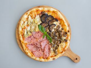 Піца <<Чотири сезони>> (Quattro Stagioni) (500г.)