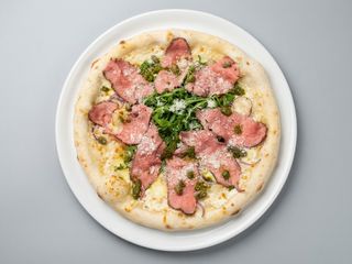 Піца з ростбіфом