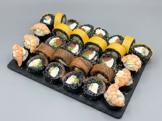 Сет блек ролів 1060г.