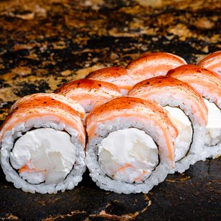 Рол Філадельфія з креветкою та лососем bbq (355г)