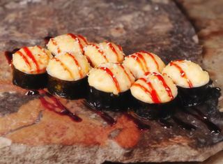 Запечений рол супер м'ясний (290г)