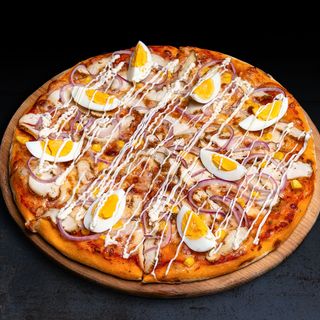 ПІЦА "БІЖИТЬ КУРЧА"