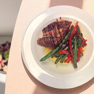 NEW! Качина грудка з картопляним пюре та овочами(250грам)