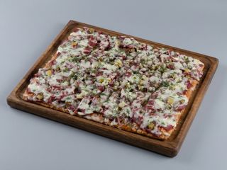 Піца Салямі половина