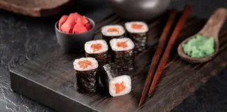 Макі лосось (120г)