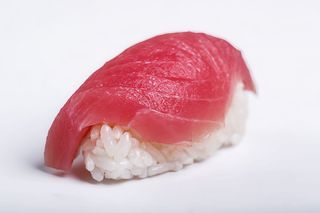 Нігірі з тунцем (35г)