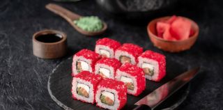 Каліфорнія з лососем в ікрі (280г)