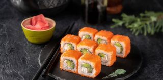 Каліфорнія з креветкою в ікрі (280г)