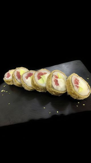 Рол темпура з тунцем (200г)