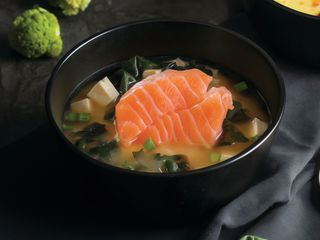 Місосуп з лосоем (350г)