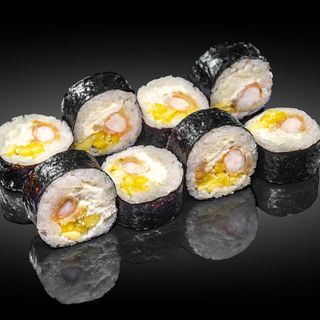 Футомак з креветкою в темпурі та манго