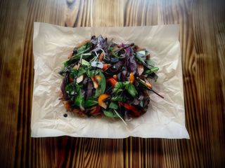 Шніцель-салат з телятиною (300g)