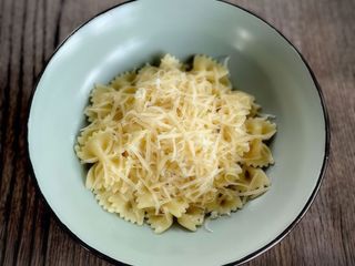 Макарони з сиром (180g)