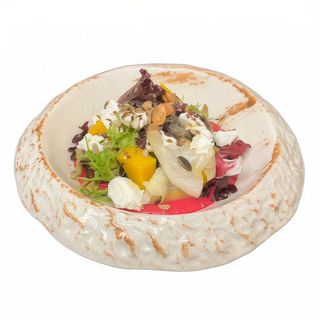 Салат з крему з бураку, фетою та гарбузом