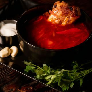 Борщ (370/30гр)