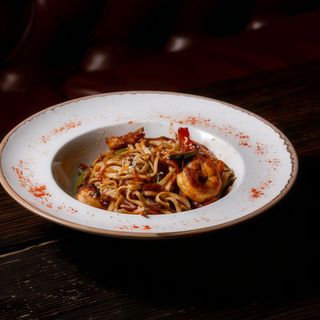 Удон з морепродуктами (360гр)