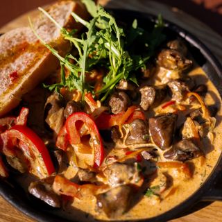 Пательня з курячими сердцями(450гр)