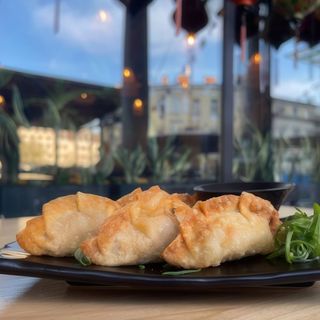 Гедза Креветка за куркою( Том-Га)