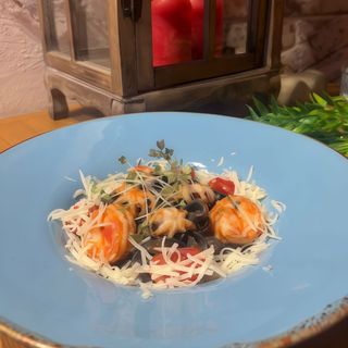 Паста з морепродуктами та чорнилом каракатиці (280г)