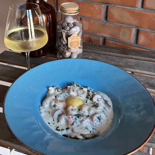 Равіолі з крем-сиром та креветками (240/80)