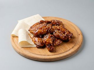 Крильця під соусом BBQ (500г)