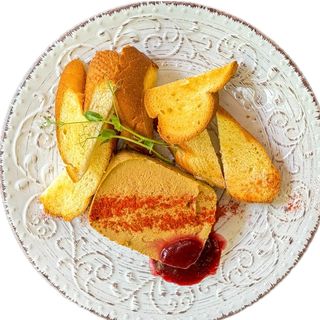 Паштет з тостами та соусом (150/30/50г)