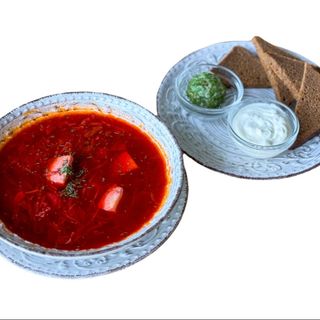 Борщ з телятиною, сметаною та салом (400/80г/80г)