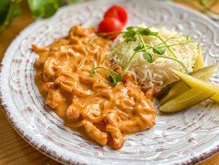 Бефстроганів з індички з рисом (260г)