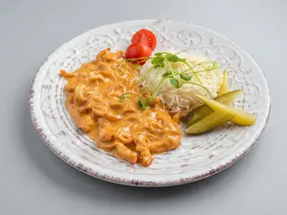 Бефстроганів з індички з рисом (260г)