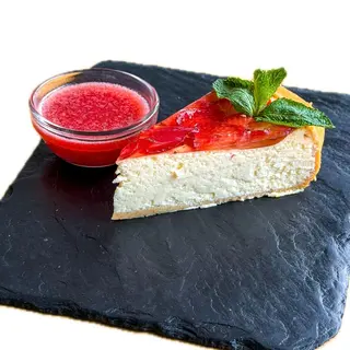 Полуничний чизкейк (170/30г)