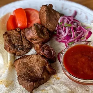 Шашлик з телячої вирізки (300/50г)
