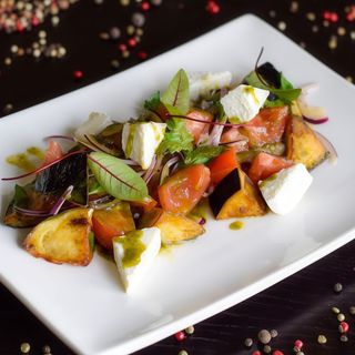 Салат овочевий з баклажаном 