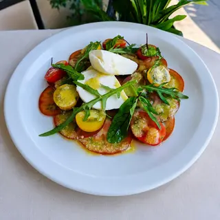 Моцарела з міксом помідорів (250г)
