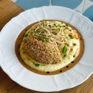 Котлета по-київськи