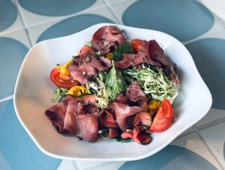 Салат з ростбіфом