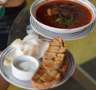 Борщ на яловичині (400/40/40/50гр)