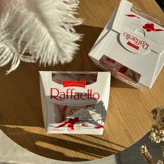 Цукерки Рафаело