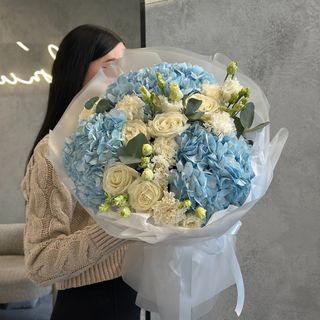 Блакитний міксований букет