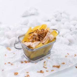 Картопляні діпи з сирним соусом (230г)