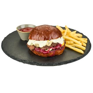 Даблбургер з Чеддером та вишневим конфі