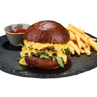 Бургер із гострою кукурудзою