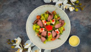 Салат Surf & Turf (410г)