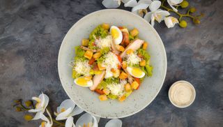 Салат Цезар з куркою (390г)