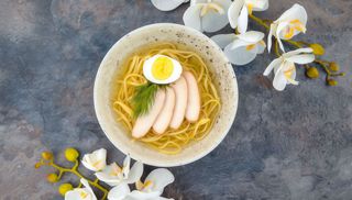 Бульйон з м'ясом курча (400г)